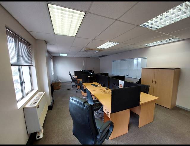 395M² OFFICE TO LET IN GREENSTONE HILL